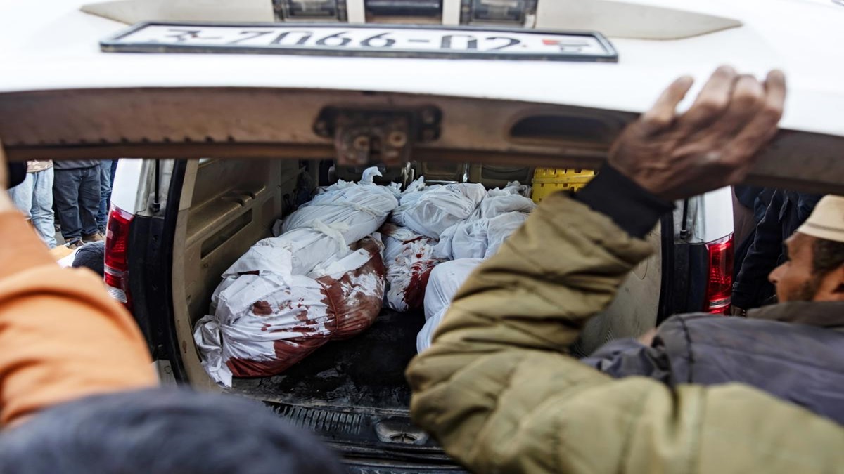 Ataques de Israel dejan varios palestinos asesinados y heridos en Jabalia y ciudad de Gaza 8 More Than A Dozen Killed In Israeli Airstrike In Khan Yunis, Southern Gaza