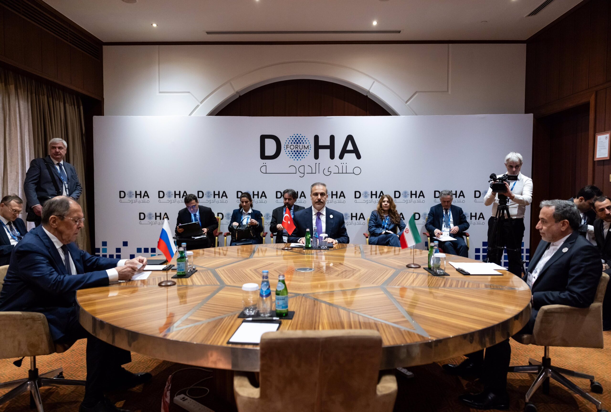 Participantes de Astaná en Doha confirman compromiso con soberanía siria 6 GeMjSvmXcAAGCQk 1 scaled