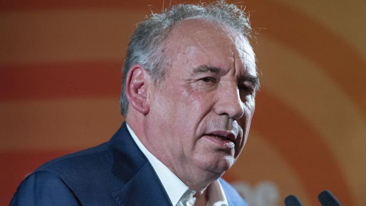 Presidente de Francia nombra a François Bayrou como nuevo primer ministro 4 Gert13jxkaa1zuu