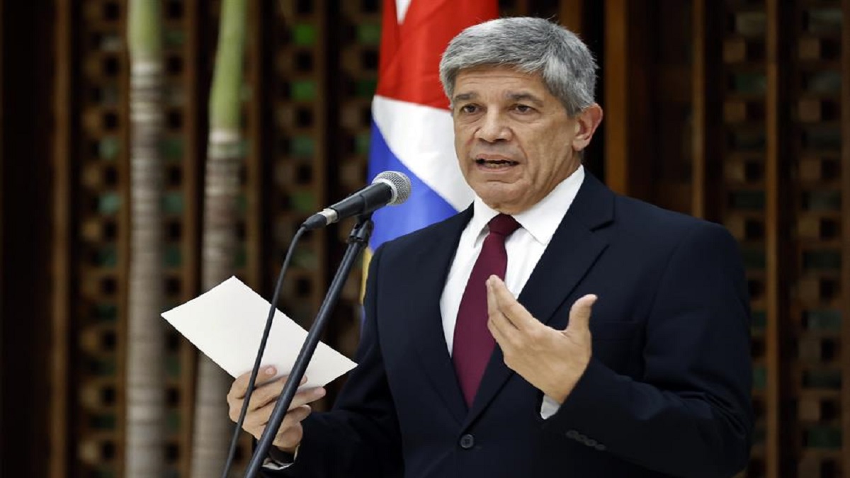 Cuba insta a EE.UU. a la cooperación y el diálogo en materia migratoria 2 Minrex viceministro Carlos Fernandez de Cossio foto EFE