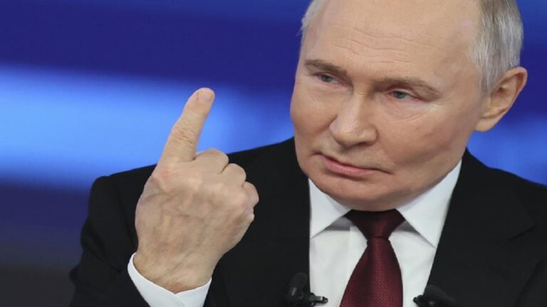Rusia Presidente Vladimir Putin Línea Directa Con Ciudadanos Foto Efe