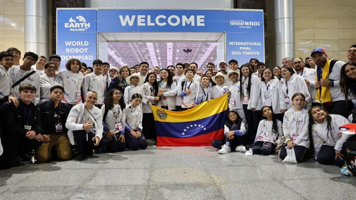 Venezuela delegados Olimpiada Mundial Robotica Turkiye 2024 foto Ministerio de Ciencia