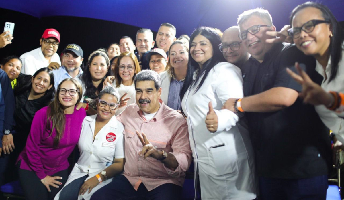 Presidente Maduro: “Tenemos en formación 60 mil nuevos médicos venezolanos en Cuba” 5 Venezuela Medicos Cuba01