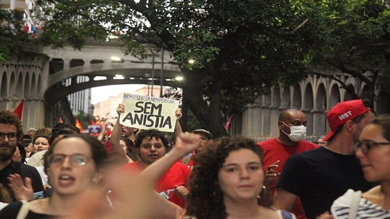 Movimientos de Brasil piden detención de Bolsonaro y otros acusados por planes golpistas 1 image processing20230111 11986 88qf2u