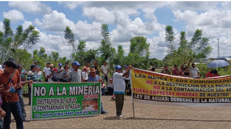 Comunidades ecuatorianas protestan en contra de proyecto minero por su impacto ambiental 1 Protestas En Ecuador Contra La Minería