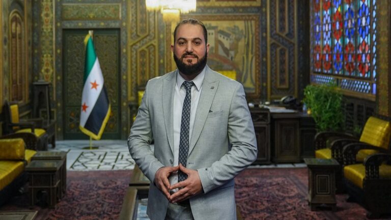 Gobernador de Damasco: Siria busca normalizar relaciones con Israel, aunque este amplía la ocupación 1 siria gobernador damasco maher marwan foto agencia anadolu