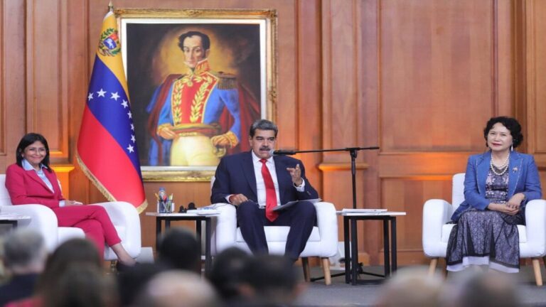 Presidente Maduro llama a una nueva humanidad de paz en el Foro Mundial de Desarrollo de ZEE 1 Veeeeeeeen