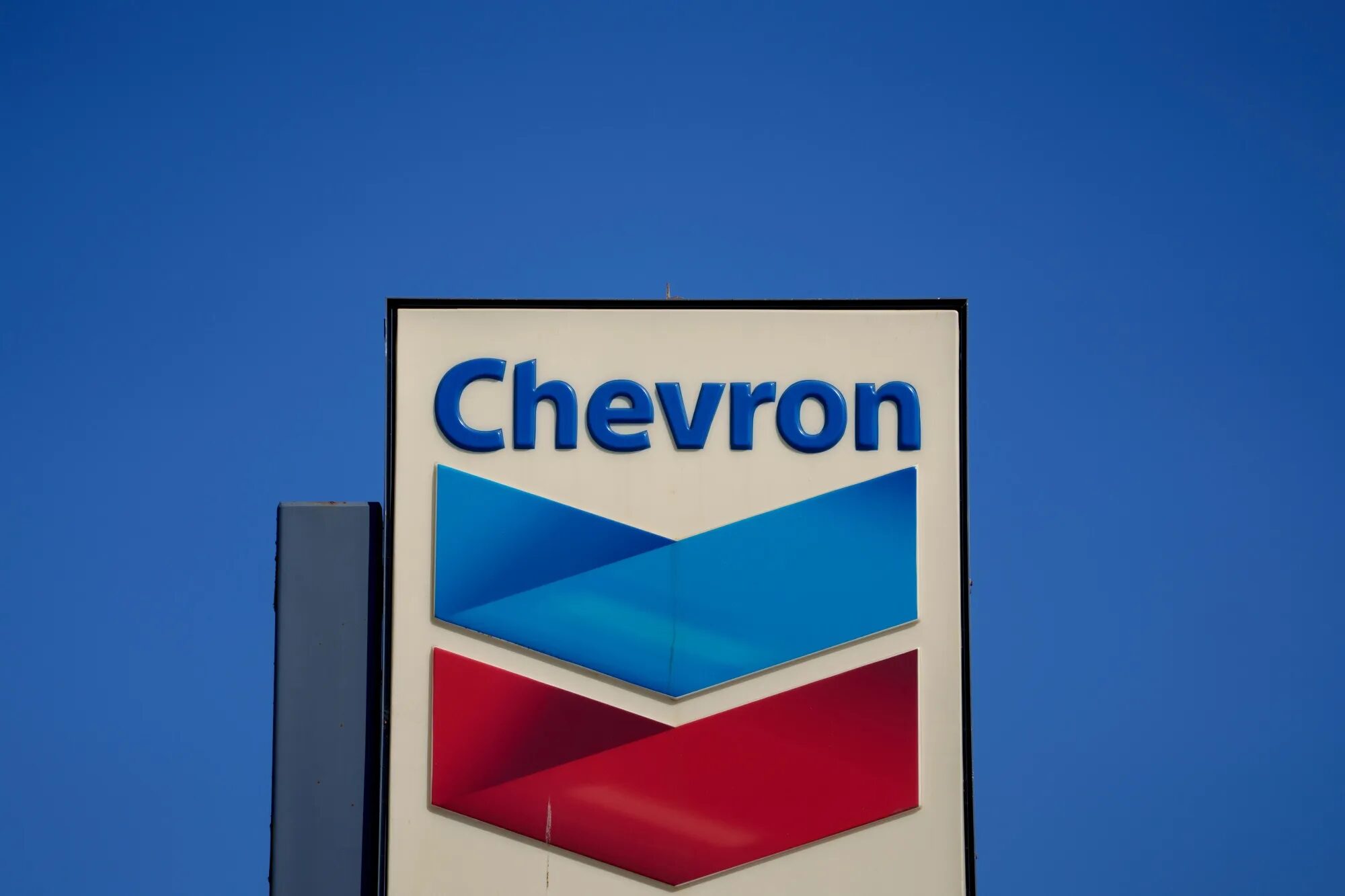 Empresa petrolera estadounidense Chevron declara en Venezuela 300 millones de dólares en impuestos 8 1x 1