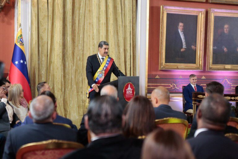Presidente Maduro celebra victoria frente a "conspiración mundial" liderada por Washington 1 4902536041618059196