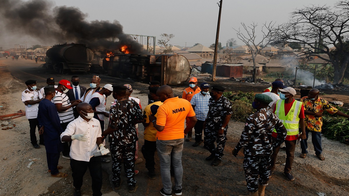 Aumentan a 98 los muertos en explosión de un camión de combustible en Nigeria 5 9bc514fd85d1135b1da62d8c98f627b370691437