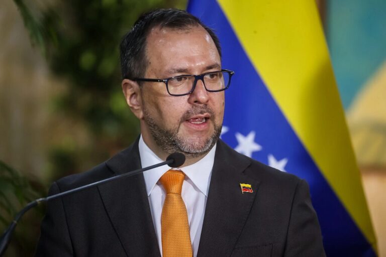 Venezuela activa operativo especial para atender a población civil desplazada desde Colombia 1 ame779 venezuela rusia