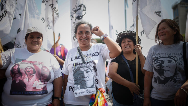 En Argentina realizan caravana por la libertad de la lideresa social Milagro Sala 1 argentina 3