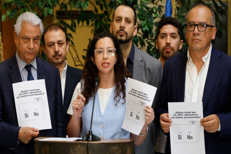 Proponen plebiscito en Chile para Administradoras de Fondos de Pensiones 1 aton