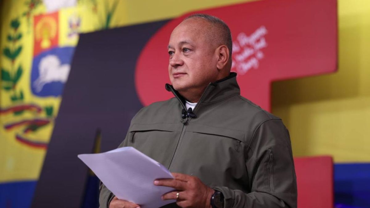 Diosdado Cabello reveló que EE.UU. investigará a extremistas venezolanos por corrupción 10 con el mazo dando