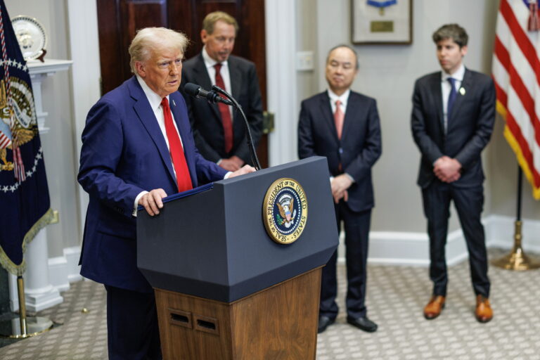 Trump anuncia megaproyecto para el desarrollo de la IA a gran escala 1 d372e4a534d62f59336a1368df5fe4d97f68f129