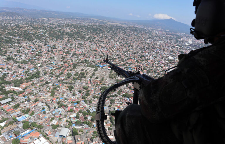 Las Fuerzas Militares colombianas intensifican su respuesta en la región del Catatumbo 1 e76f5a9c89c9c2a118c233a699fbbcc057e7e33ew