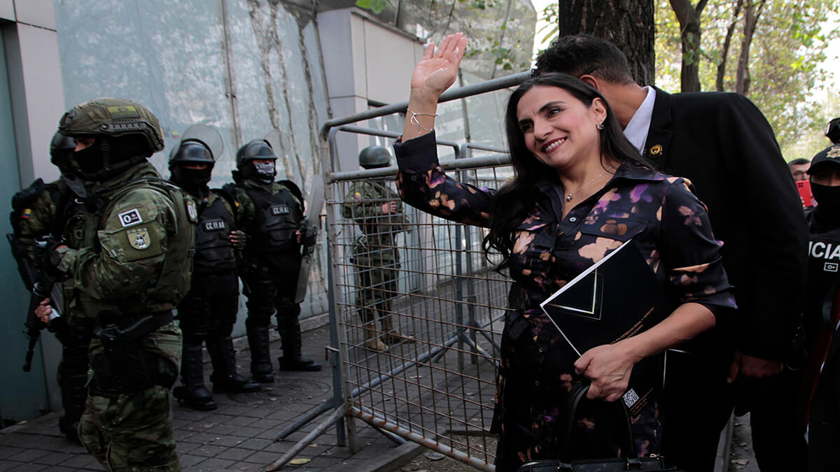 Vicepresidenta de Ecuador denuncia que el presidente Noboa planea un golpe de Estado 8 ecuador vicepresidenta
