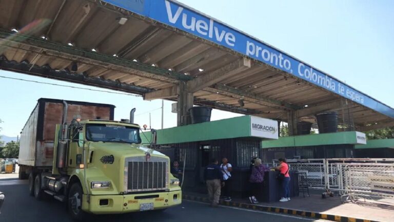 Venezuela reabre sus fronteras con Colombia y reina la tranquilidad 1 frontera
