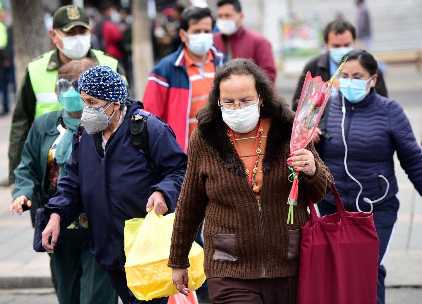 Bolivia adopta medidas ante incremento de pacientes con COVID-19 3