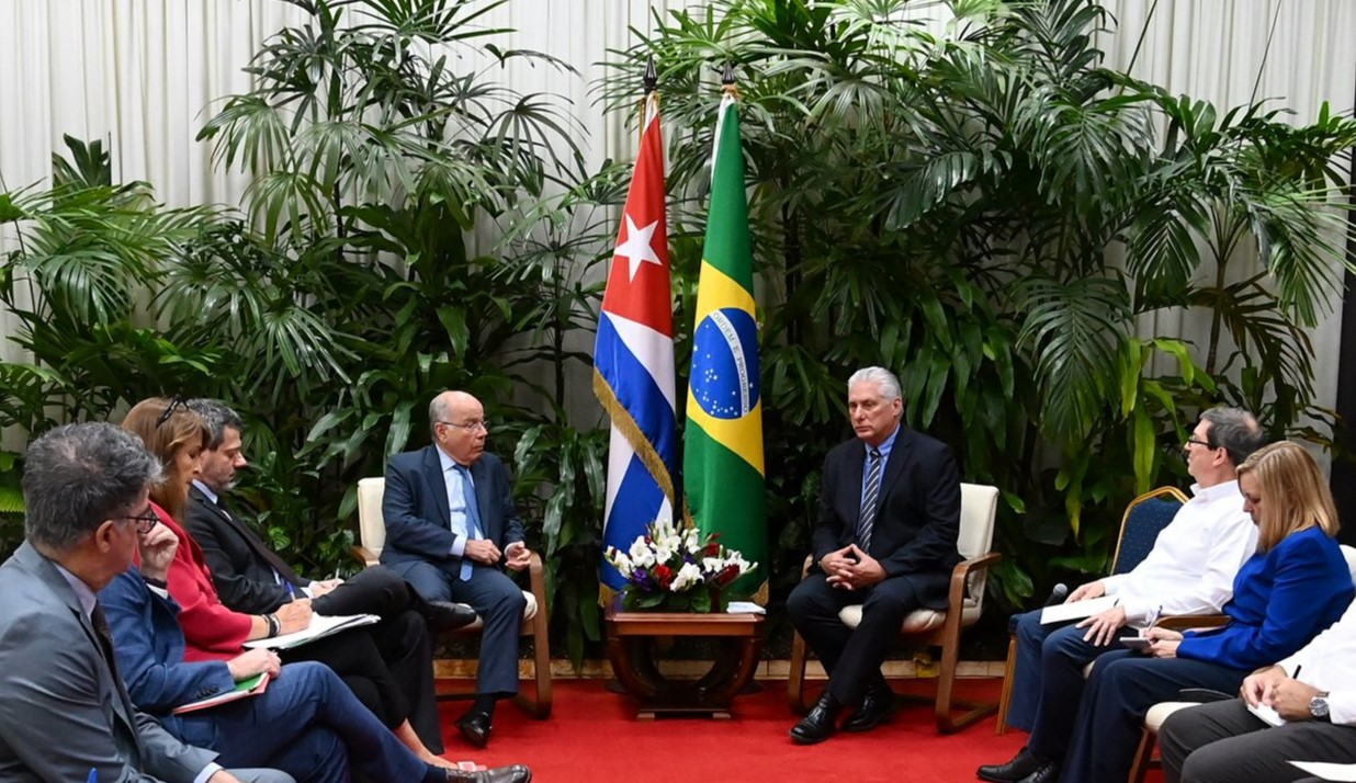 Cuba y Brasil abordan maneras de incrementar cooperación bilateral 9 gif483cwsaastqw