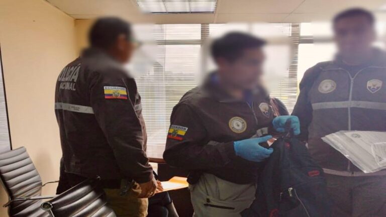 En medio de la campaña electoral en Ecuador, la Fiscalía allana Consejo de Participación Ciudadana 1 gifkqtiw8aacylb