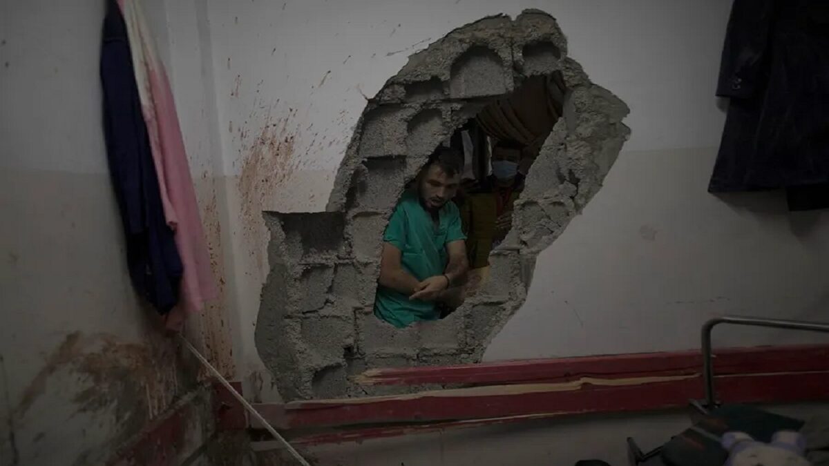 Ejército israelí convierte hospitales en fosas comunes en el norte de Gaza 5 hospitan 1