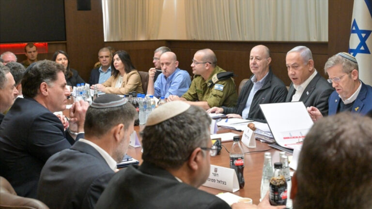 Encuesta: El 62 por ciento de los israelíes proponen dimisión de Netanyahu 1 israel 2