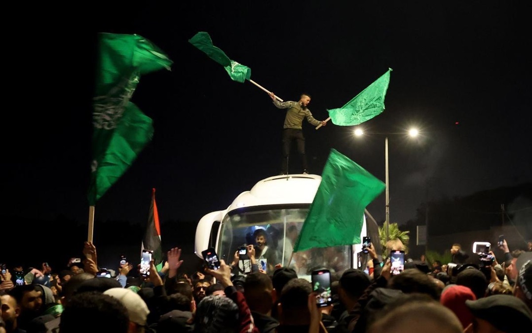 Hamas confirma que este sábado liberará a cuatro mujeres soldados israelíes 4 palestina liberacion prisioneros foto efe