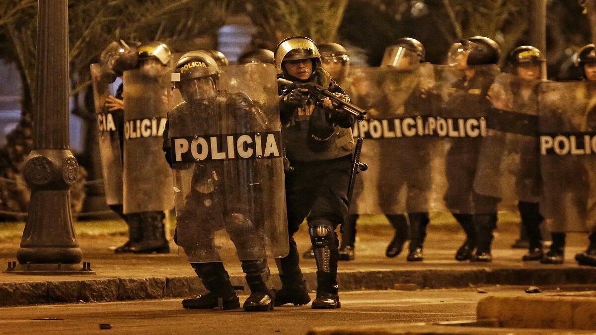 Gobierno de Perú aprueba prórroga del estado de emergencia en cuatro provincias de las regiones de La Libertad y Tumbes 5 policia