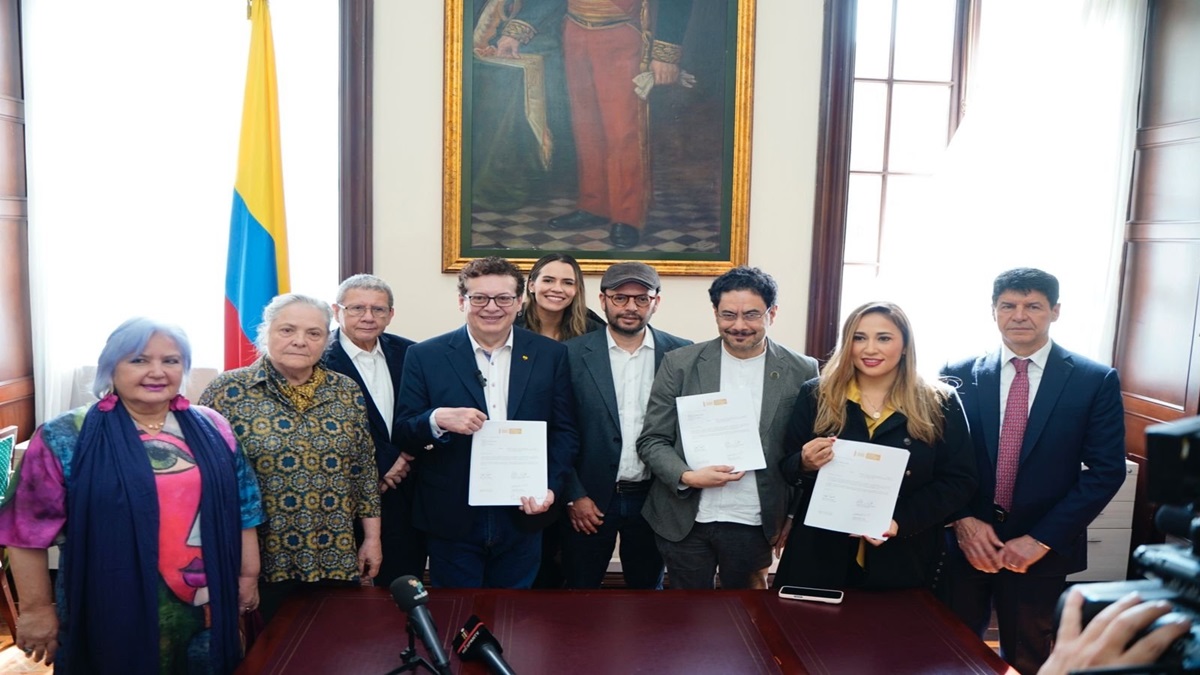 Senadores colombianos presentan proyecto para reducir salario de los congresistas 6 proyecto del senado colombiano 2
