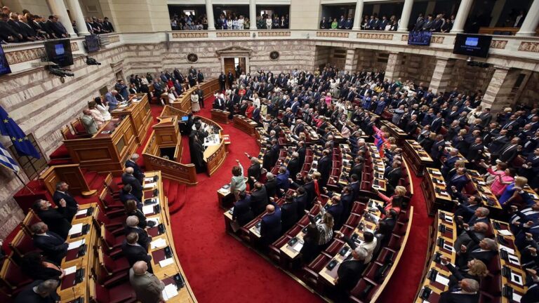Parlamento griego fracasa en primer intento por elegir al presidente del país 1 rss efefc2af59d49e800dcc0f6e6fffab014560ba56223w