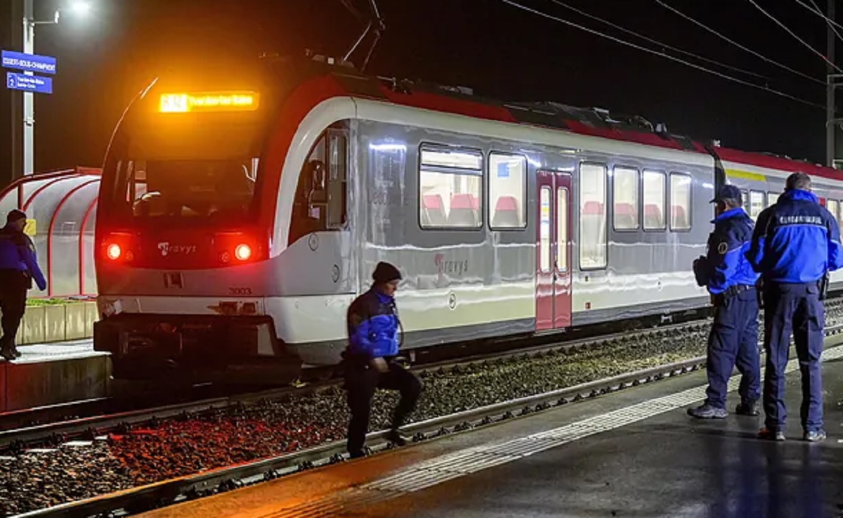 Detienen a terrorista que intentaba perpetrar atentado contra un tren de pasajeros en Stávropol, Rusia 8 tren