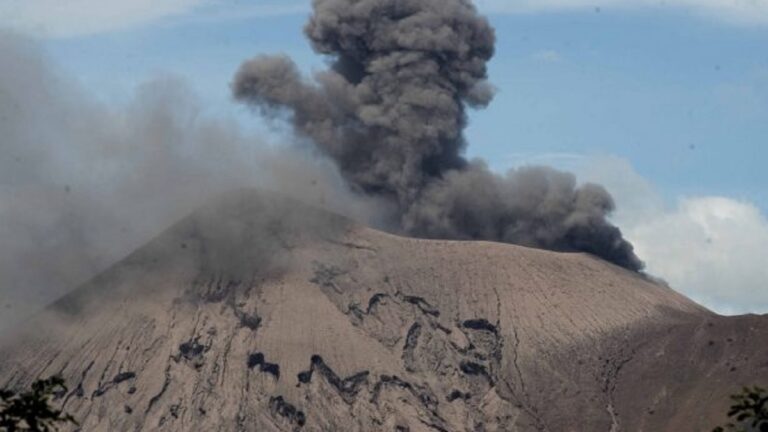 Actividad de volcán Telica en Nicaragua pone en alerta a autoridades y población local 1 volca