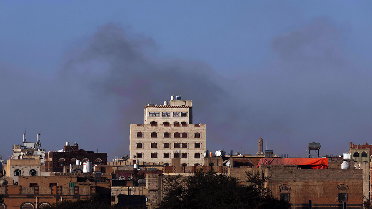 Yemen confirma varios ataques aéreos contra la capital del país 5 yemen ataque