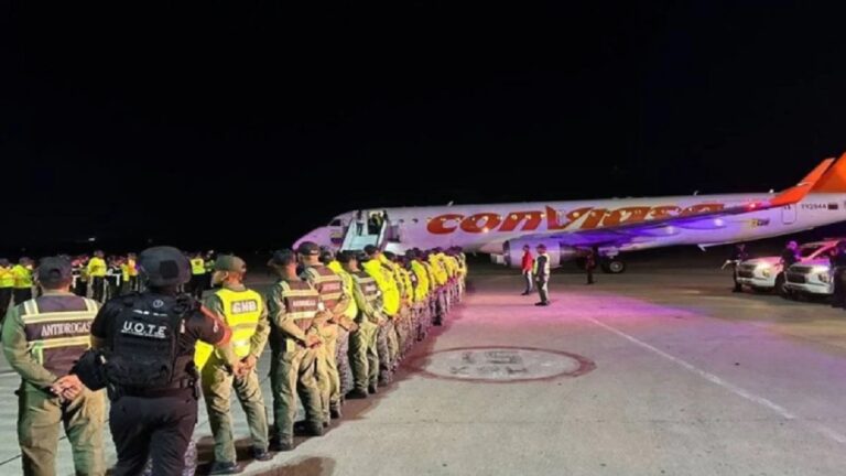 Arriban a Venezuela desde EE.UU. aeronaves de Conviasa que trasladan a connacionales por "Plan Vuelta a la Patria" 1 1a