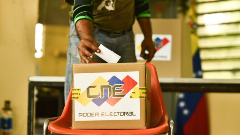 Consultas populares: Venezuela decidió su destino rumbo al Estado Comunal 1 43fd4f21 d6b9 4bf0 9c18 6117b432116f