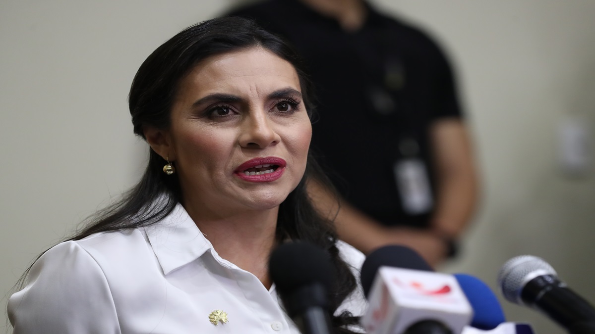 Vicepresidenta Abad: “En Ecuador no hay un ambiente de alegría democrática” 6 8022507212001