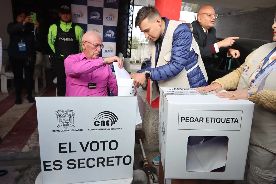 ame7968 ecuador elecciones