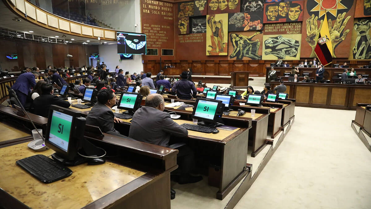 Parlamento de Ecuador apoya ingreso de fuerzas extranjeras ante auge de la criminalidad 3 ecuador asamblea 1 1