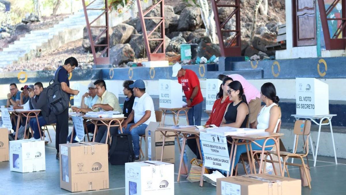 ecuador elecciones centros de votacion foto cne