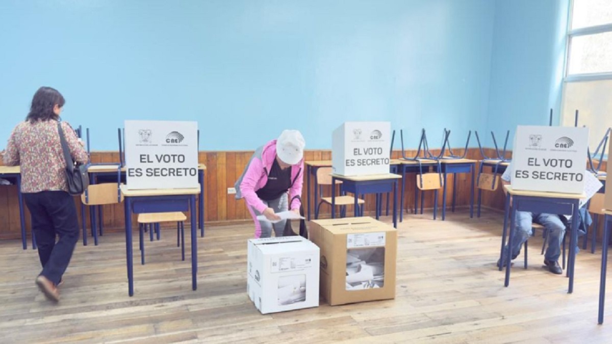 ecuador elecciones centros de votacion foto ecuador primicias