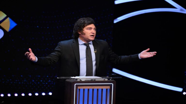 Milei podría enfrentar juicio político, comisión investigadora o interpelación 1 javier milei 3