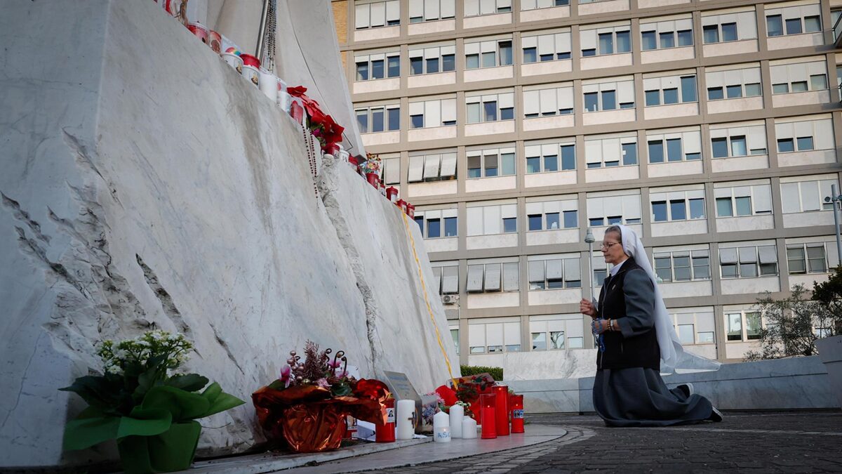 Papa Francisco continúa en estado delicado pero sin crisis respiratorias 8 papa