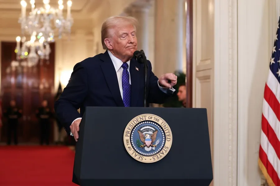 El trasfondo del plan de Trump: por qué EE.UU. quiere las tierras raras de Ucrania 4 trump escuelas