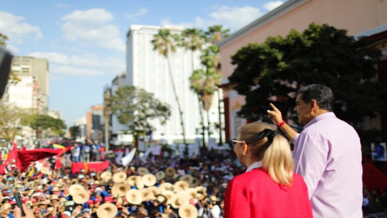 Presidente de Venezuela: El 27F fue una rebelión contra el colonialismo económico 1 veeeee