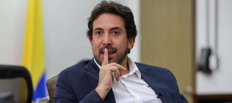 Ministro de Hacienda de Colombia renuncia a su cargo 1 6795455fe0c35 r d 1813 745