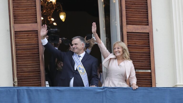 Yamandú Orsi asumió como mandatario de Uruguay 1 7745003ad0bcccf14d6517d4eef60589bfb921e2w