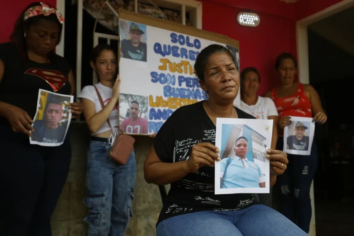 Madres de "Los Pescadores" en Maracaibo lloran secuestro de cuatro migrantes venezolanos 4 af9d51ef696244bb7a34ce1da2dbf70e 89031153