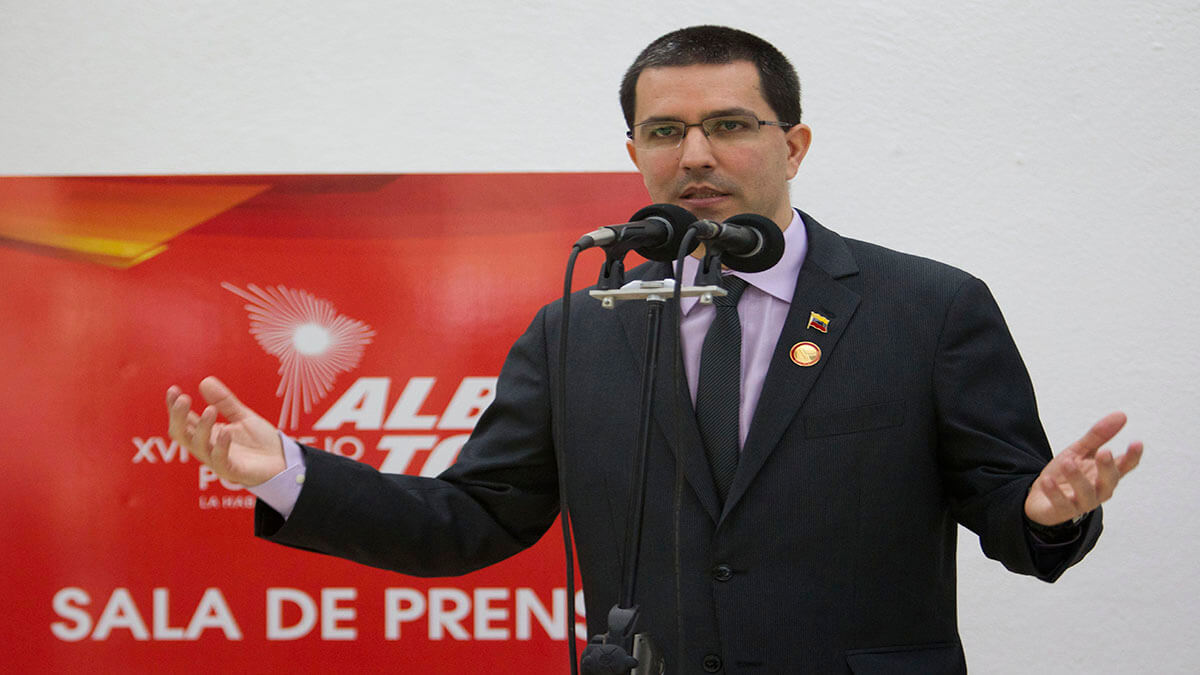 ALBA-TCP cuestiona campos de concentración para migrantes en El Salvador 3 alba tcp arreaza 1