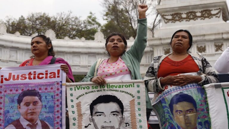 México conforma nuevo equipo para investigar desaparición de los 43 de Ayotzinapa 1 ayotzinapa